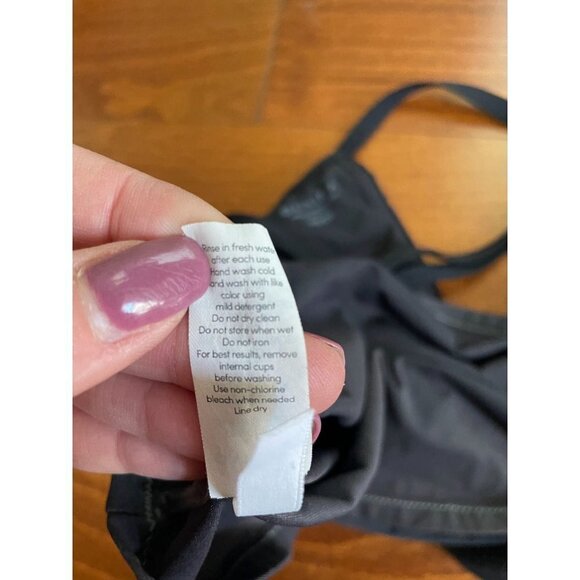 Athleta Twist Up Tankini Top Quick Dry Swimwear Lined Stretch Black Sz 32D - Picture 8 of 9